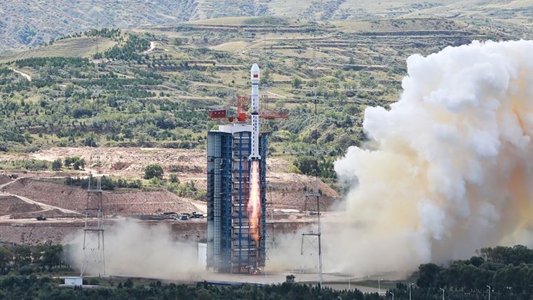 Lanzamiento de un cohete Long March 4B desde el Centro de Lanzamiento de Satélites de Taiyuan, China, el 7 de septiembre de 2020. Foto: RT