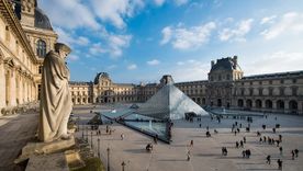El Museo Louvre cerró sus puertas este domingo tras el robo. El Museo Louvre cerró sus puertas este domingo tras el robo.