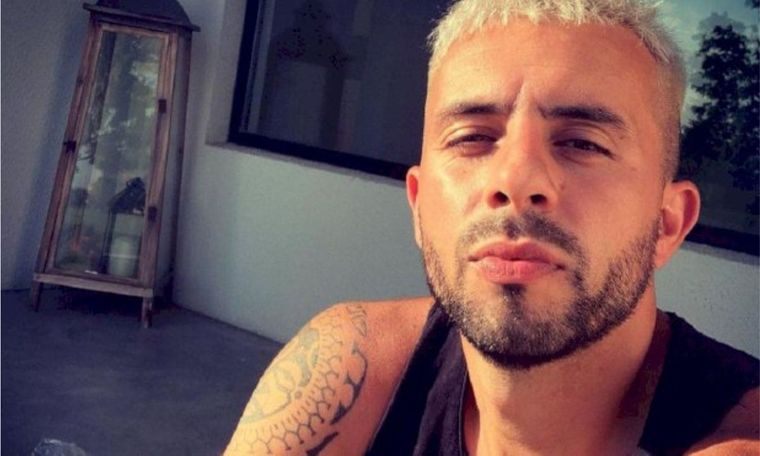 Filtraron polémicos chats de Matías Defederico con la madre de Cinthia Fernández. El ex futbolista y la panelista continúan en conflicto.