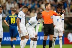 Dembelé y Doué se lesionaron en Francia y el PSG elevó una queja formal. Foto: Mateusz Slodkowski