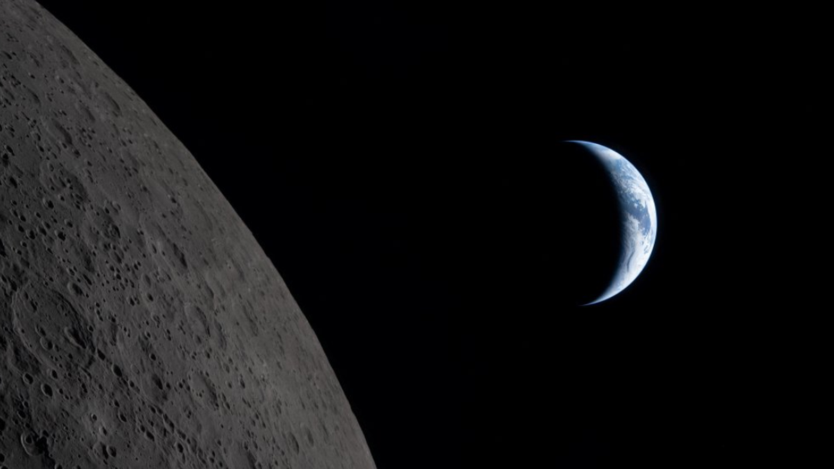 Un eclipse solar y una puesta de Tierra: las espectaculares imágenes del sobrevuelo lunar de la tripulación de Artemis II
