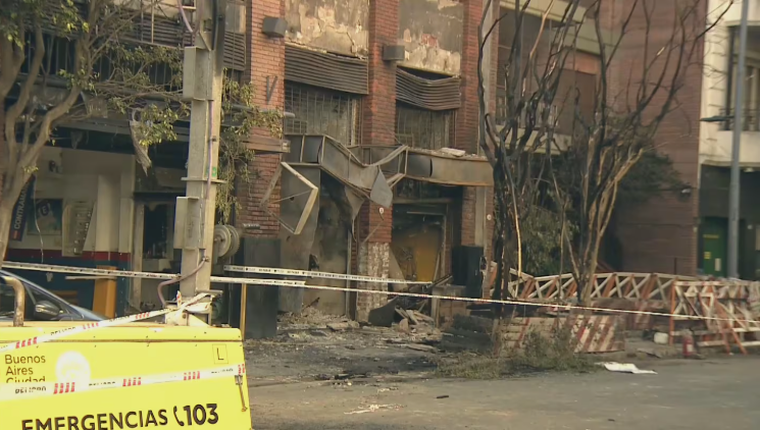 Así quedó el edificio incendiado en Caballito. Así quedó el edificio incendiado en Caballito.