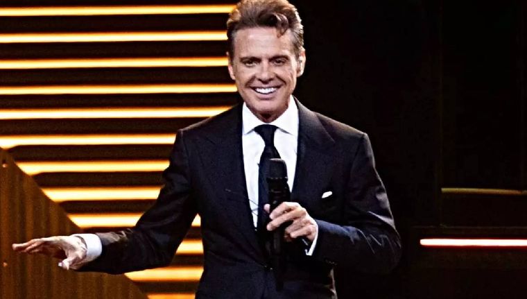 En las redes sociales no pasó desapercibida la polémica que generó el corto recital que dio Luis Miguel en Córdoba