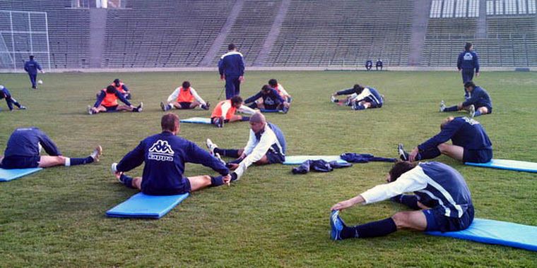 Esta tarde trabajó La Lepra en el Mundialista. Sialle no confirmó a los titulares. Foto: MDZ