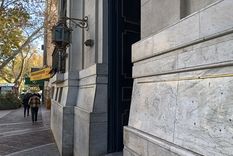 Ya no están los carteles de bronce con la marca del diario.&nbsp;