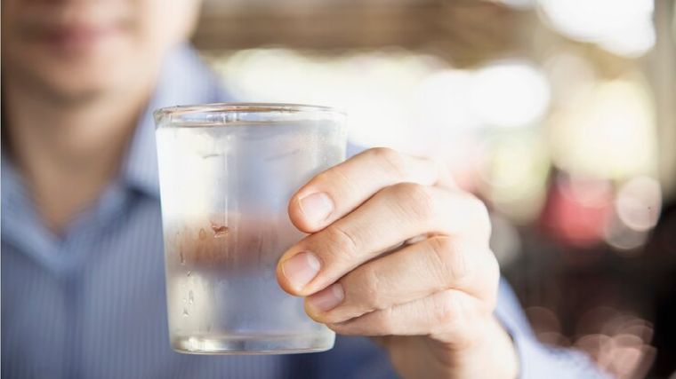 Una solución ingeniosa y rápida para enfrentar el calor. Foto: Freepik