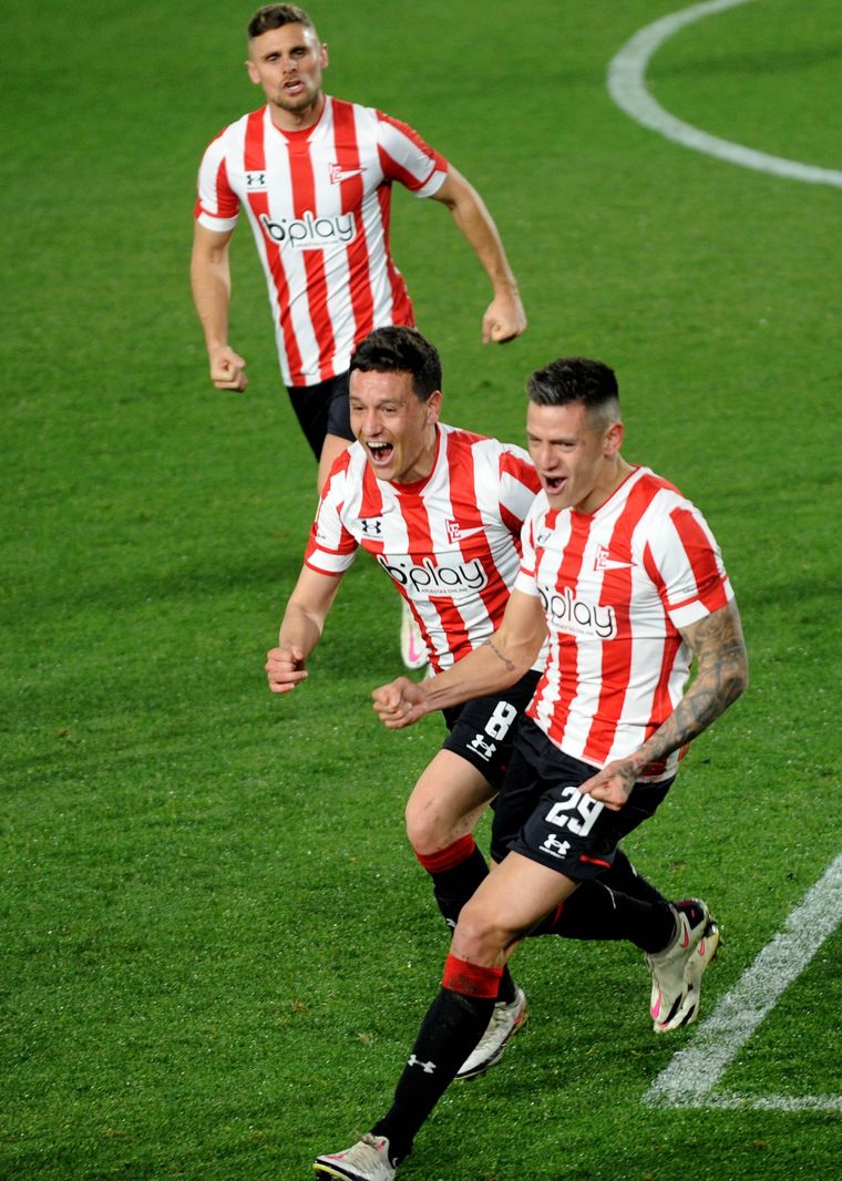 El Pincha goleó y se prende. Foto: Télam