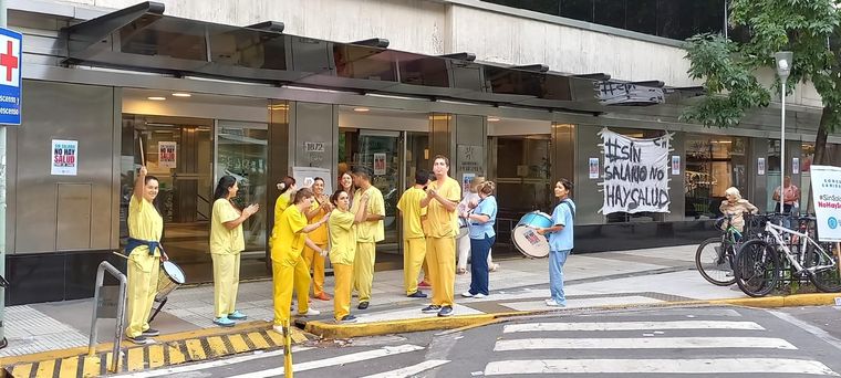 Personal de salud protagoniza este jueves un paro. Foto: Carlos Boyadjian