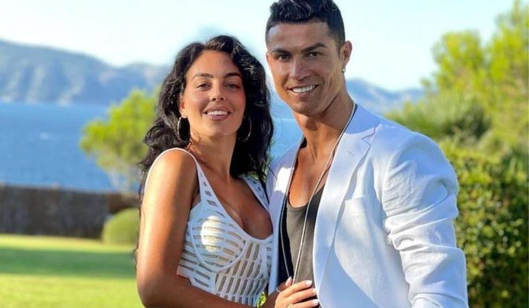 Georgina Rodríguez y Cristiano Ronaldo, una pareja con mucho glam y estilo.