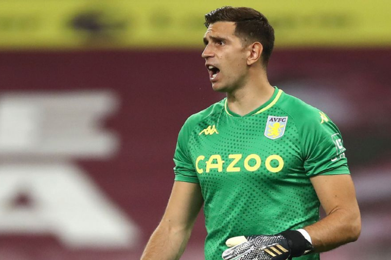 Dibu Martínez podría irse de la Premier League Foto: EFE
