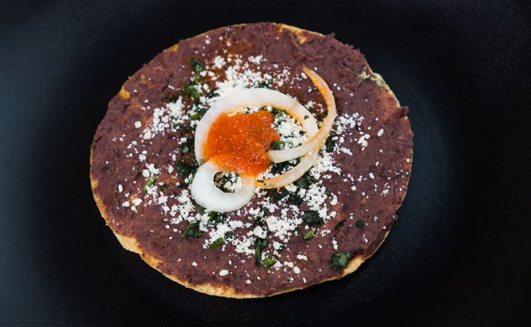 Tostada de frijoles Una receta simple y deliciosa en minutos Foto: Shutterstock