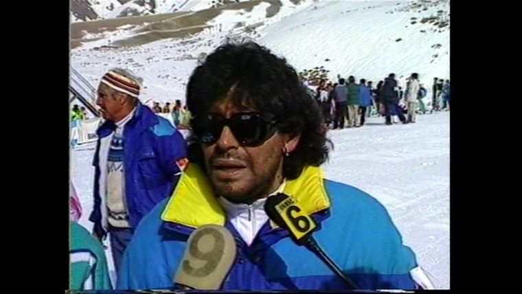 Diego en la nieve. Foto: captura de pantalla, Youtube.