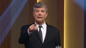 El presentador estaría preparando el broche de oro para concluir la primera temporada de su ciclo.