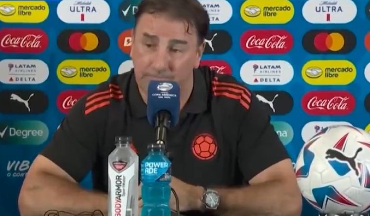 El DT colombiano habló ante los medios. Foto: Captura