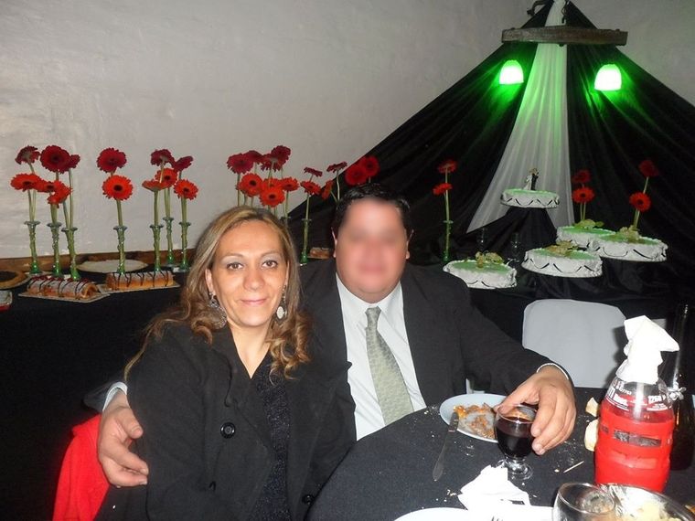 Carina Rodríguez (42) junto a su marido. Carina Rodríguez (42) junto a su marido.