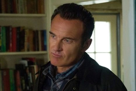 Julian Dana William McMahon, célebre por encarnar al Dr. Victor Von Doom en las películas de Los Cuatro Fantásticos (2005 y 2007) Julian Dana William McMahon, célebre por encarnar al Dr. Victor Von Doom en las películas de Los Cuatro Fantásticos (2005 y 2007)