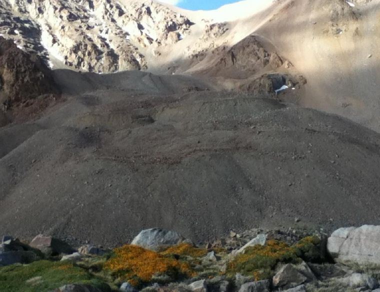 Glaciar de escombros Quebrada Manantiales en Tunuyán. Glaciar de escombros Quebrada Manantiales en Tunuyán.