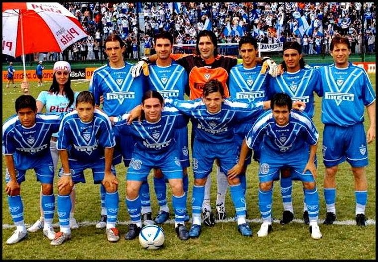 El Vélez de 2005, con Broggi (3) y Gracián (10) en la formación inicial.&nbsp;&nbsp;