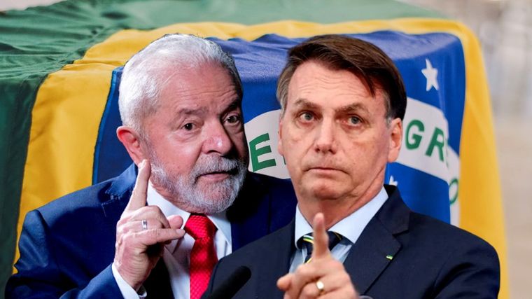 Lula, según los sondeos, aventaja a Bolsonaro de cara al balotaje.