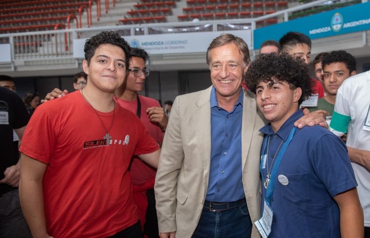 Suarez, este jueves, en el acto de Mendoza Futura en el estadio Aconcagua Arena