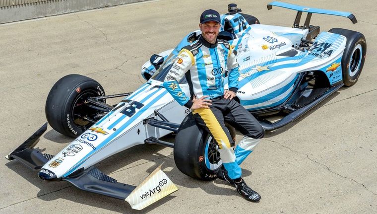 Canapino se viste de celeste y blanco para disputar la mítica carrera. Foto: @AgustinCanapino