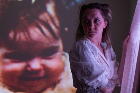 Amanda Mustard investigó la historia de su abuelo durante ocho años para su documental Great Photo, Lovely Life. Amanda Mustard investigó la historia de su abuelo durante ocho años para su documental Great Photo, Lovely Life.