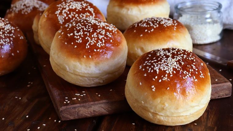 Pan casero de queso cheddar Pan casero de queso cheddar Foto: YouTube - Cuk-it!