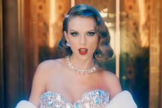 Taylor Swift en el clip de “Bejeweled” con el collar de la colección Millenia de Swarovski. Foto: Instagram
