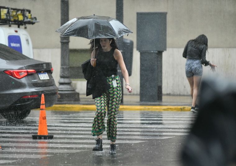 La tormenta provocó inundaciones en algunas zonas del AMBA Foto: Noticias Argentinas