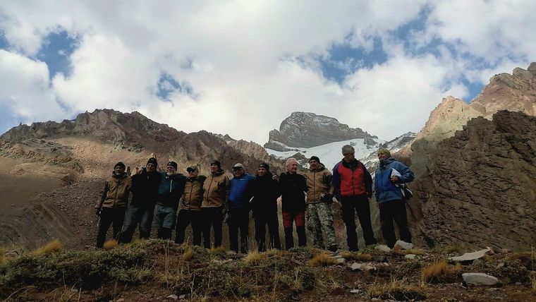 Veteranos argentinos y británicos ya se reunieron para el ascenso final al Aconcagua