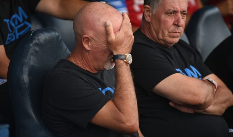 El DT habló sobre el episodio que se vivió en las tribunas. Foto: Juan Ignacio Blanco / MDZ