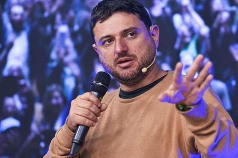 Juan Grabois abre el debate respecto de la unidad y se aleja de un acuerdo con Massa y Moreno. Juan Grabois abre el debate respecto de la unidad y se aleja de un acuerdo con Massa y Moreno.