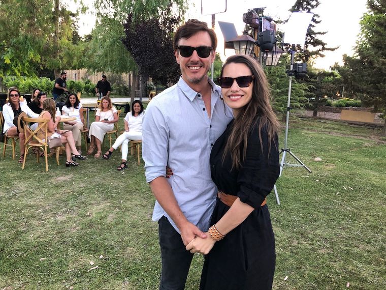 Roberto García Moritán junto a Pampita en Casa Vigil, Chachingo, Maipú. Foto: Federico Croce/MDZ