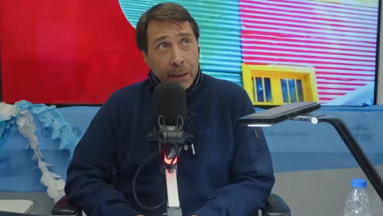El periodista comparó a Levy con Juan Darthés. El periodista comparó a Levy con Juan Darthés.