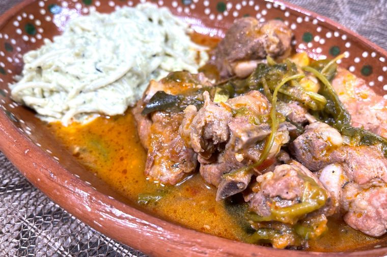 Admira este guisado delicioso de costillas de cerdo rancheras ¡te encantará!