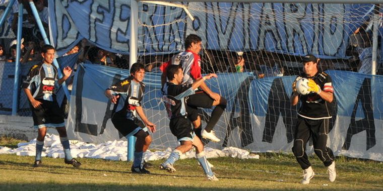En la quinta fecha sobresale el encuentro entre Deportivo Guaymallén y Leonardo Murialdo. Foto: Gerardo Gómez/MDZ