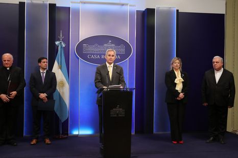 Pablo Quirno y Alejandra Monteoliva encabezaron la conferencia de prensa