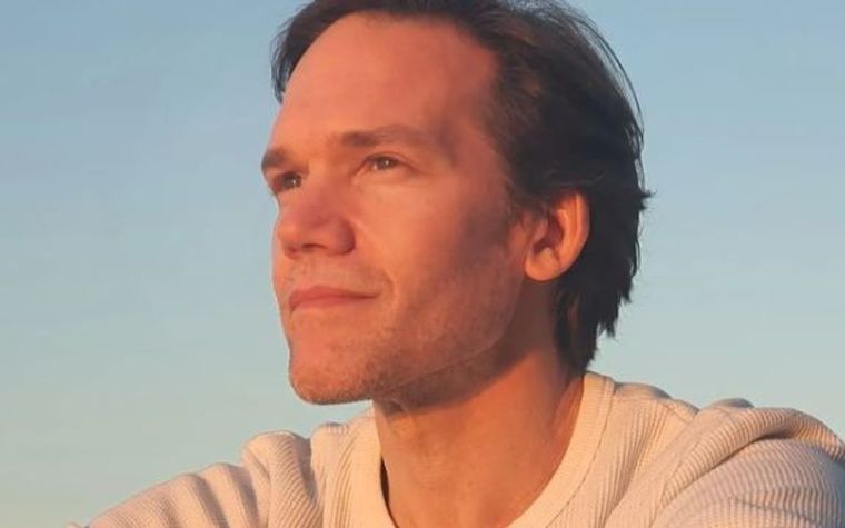 Enamorado El actor se dio una nueva oportunidad en el amor.