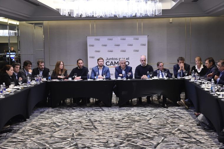 Los integrantes de la Mesa Nacional del frente opositor discutieron el programa económico que llevarán a las elecciones. Foto: MDZ archivo