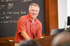 El hombre que le enseñó a Uber a decir lo siento (y obtuvo un invaluable conocimiento sobre negocios)