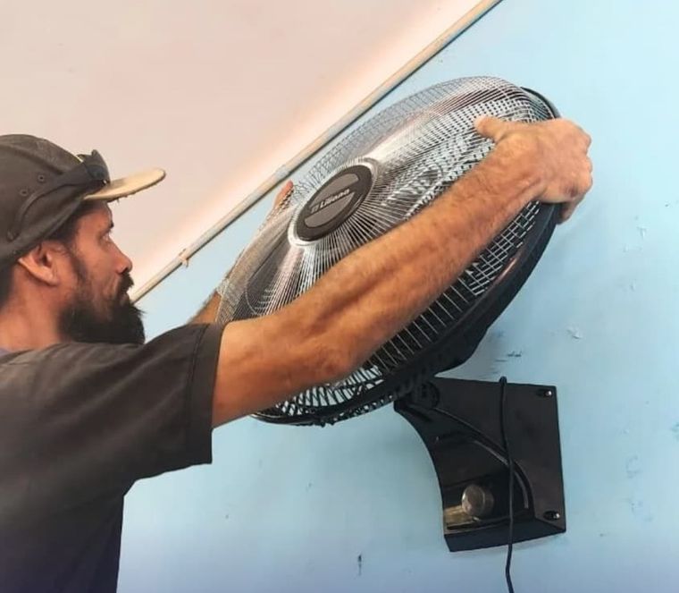 Continúan las reparaciones en las escuelas de Mendoza. Continúan las reparaciones en las escuelas de Mendoza.