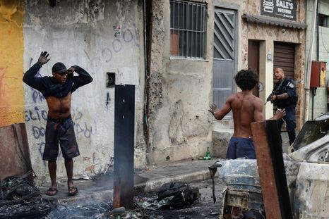 El objetivo del operativo era capturar a los cabecillas del Comando Vermelho. El objetivo del operativo era capturar a los cabecillas del Comando Vermelho.