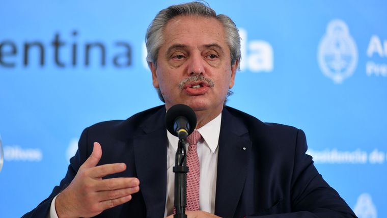 Alberto Fernández ensayó una tímida disculpa al personal de salud luego de sus frases sobre relajamiento