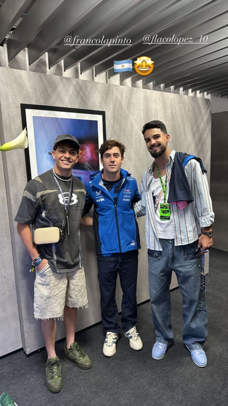 El Flaco López y y Agustín Giay junto a Franco Colapinto en el paddock de Interlagos. El Flaco López y y Agustín Giay junto a Franco Colapinto en el paddock de Interlagos. 