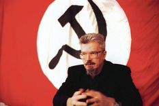 Limonov Limonov saltó a la fama mundial luego de que se publicara una biografía suya escrita por el francés Emmanuel Carrère.