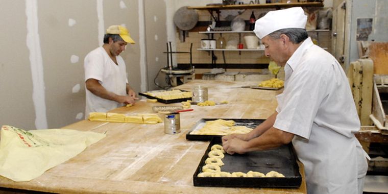 El kilo de pan oscila entre los 6,50 y los 8,40 pesos. Foto: Gonzalo Bravo / MDZ