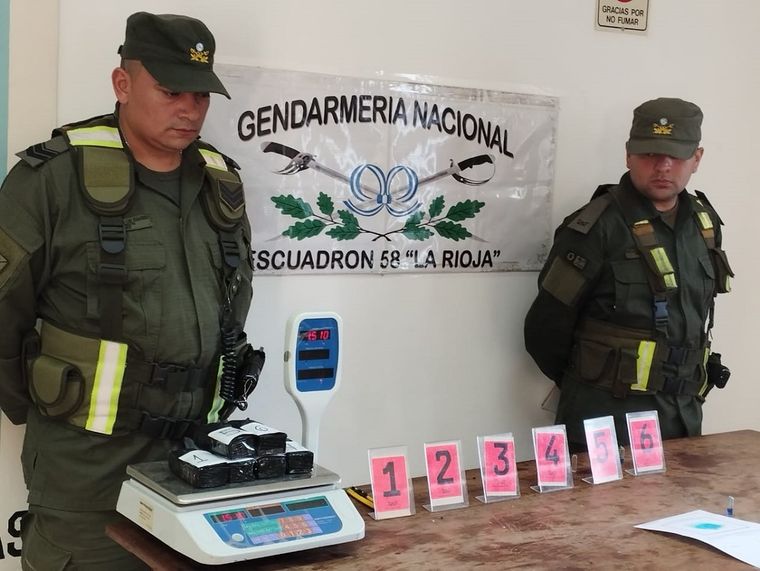 Decomiso de sustancias ilícitas. Foto: Gendarmería Nacional