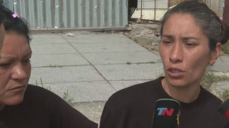 Los familiares del vecino muerto en el barrio 29 de Junio, en Morón Los familiares del vecino muerto en el barrio 29 de Junio, en Morón