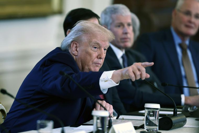 Donald Trump empieza a pensar en cómo invertir el petróleo venezolano.