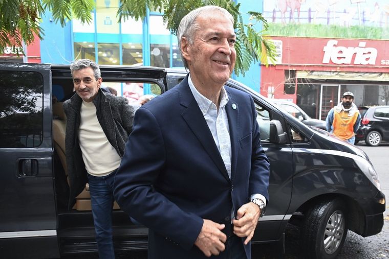 Convocan a una reunión para debatir si incorporan a Juan Schiaretti a la coalición Foto: Noticias Argentinas